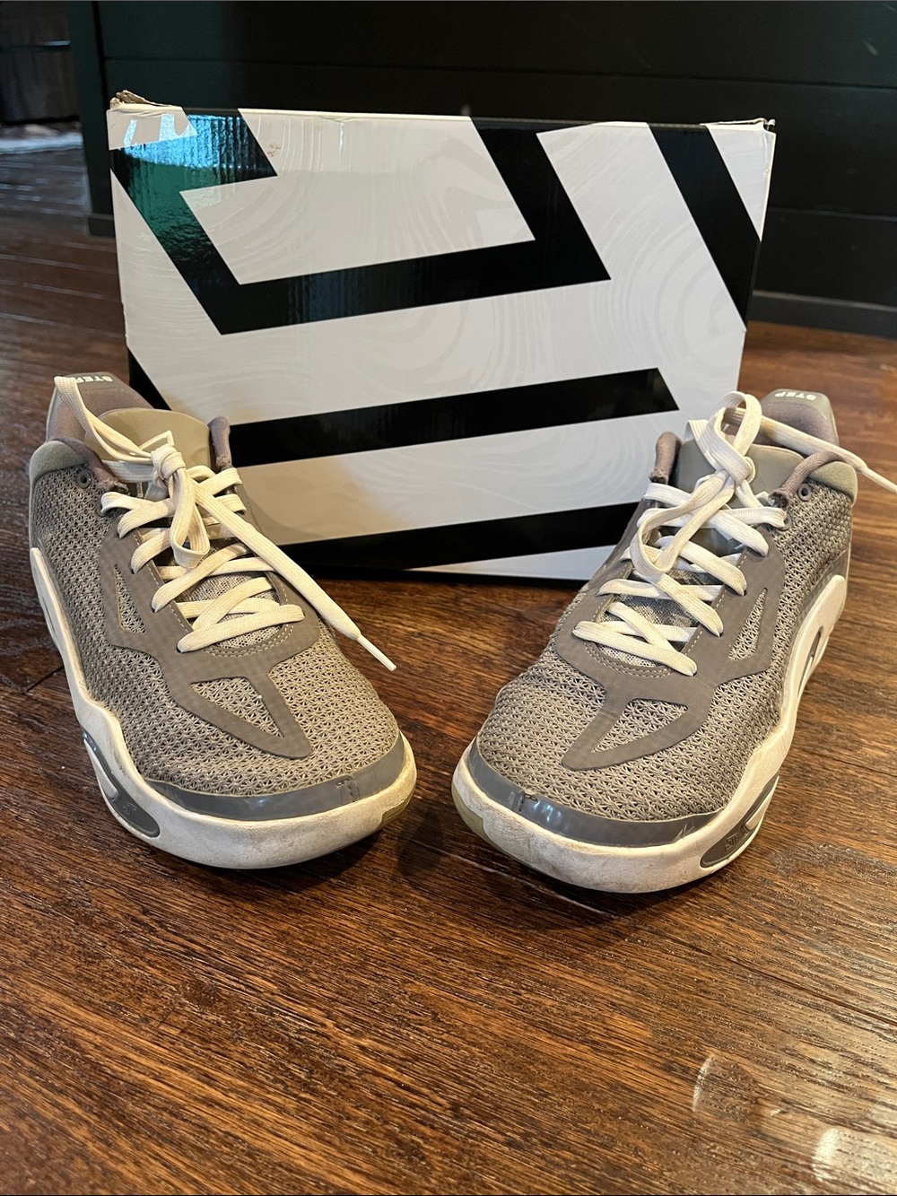 Jordan Tatum 1 cool grey boys sneakers size 6.5Y